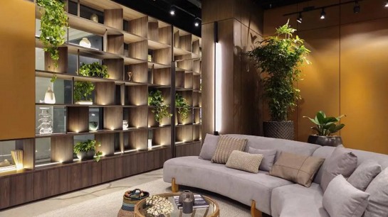 Painéis separam e integram ambientes, atribuindo personalidade a ambos.